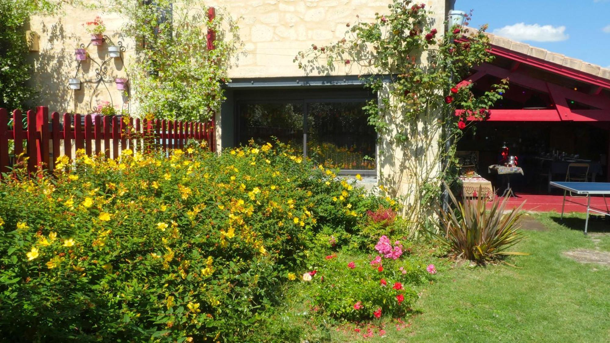 Les Jardins D'ispahan *